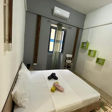 Properties - Spacious & Bright Studio In * Gzira