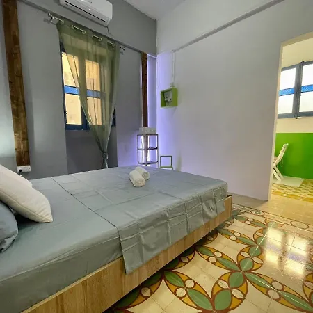 Properties - Spacious & Bright Studio In 아파트 *